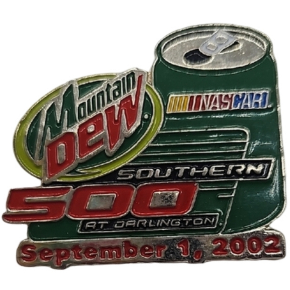 2002 Vintage NASCAR Southern 500 hat pin